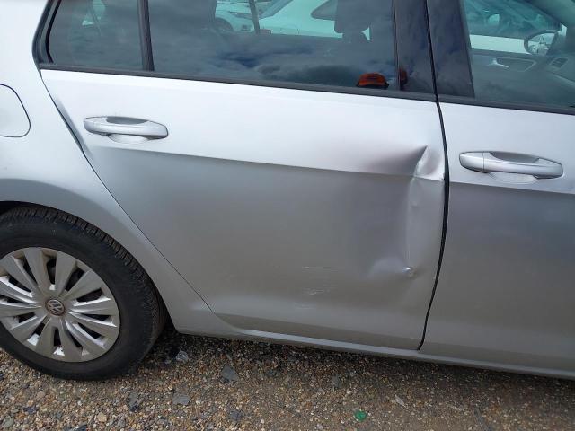 2013 VOLKSWAGEN GOLF S BLU