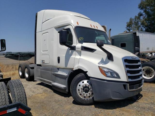 2020 Freightliner Cascadia 116 Semi Truck
