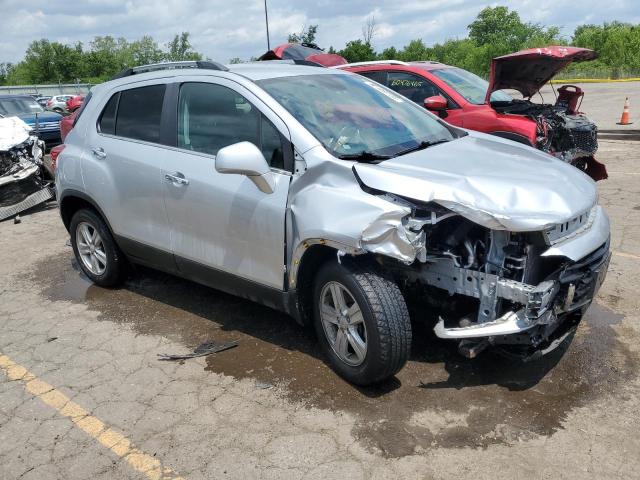 CHEVROLET TRAX 2018 Srebrny