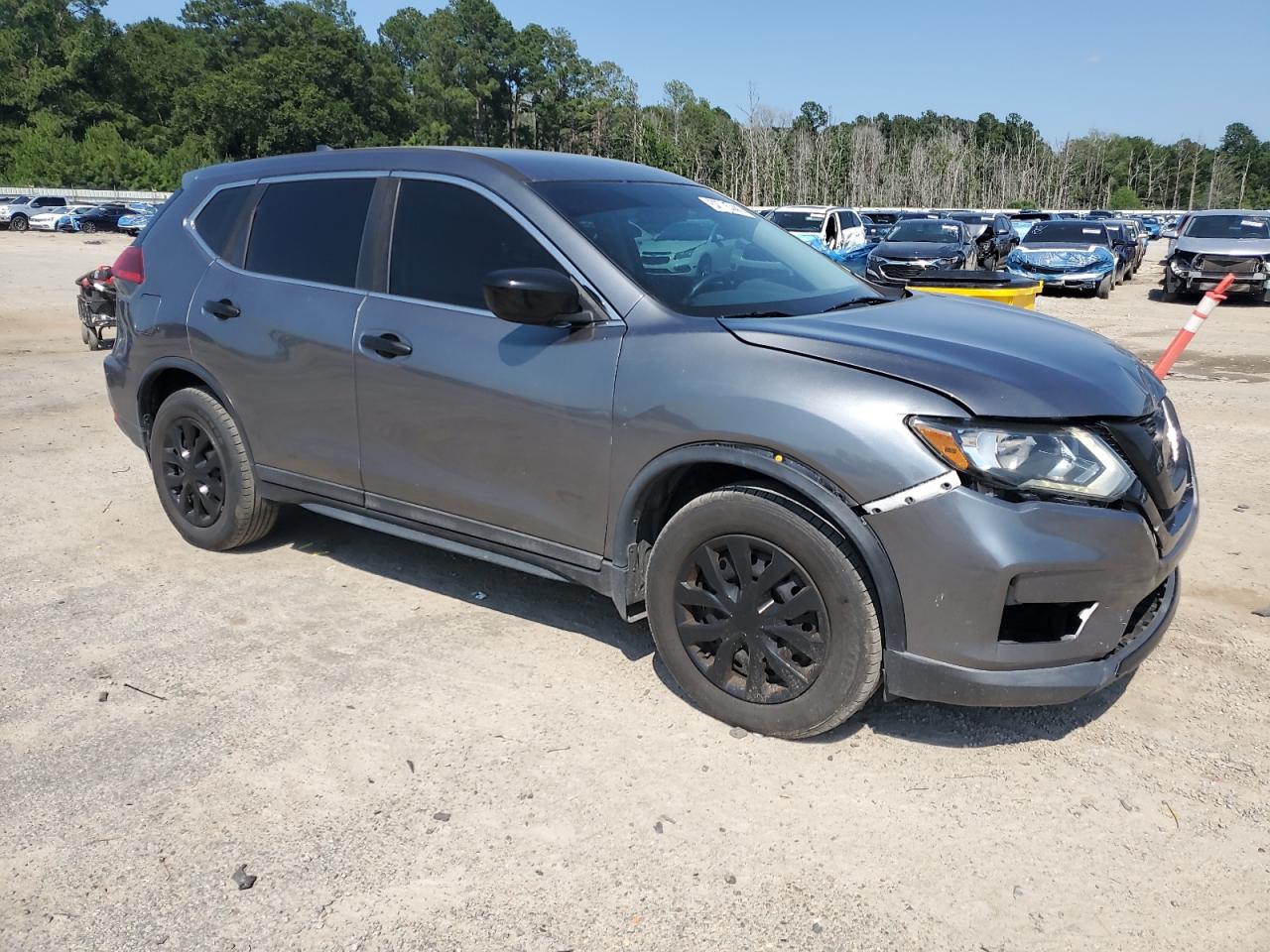 NISSAN ROGUE 2018 VIN 5N1AT2MV7JC744803 фото 4