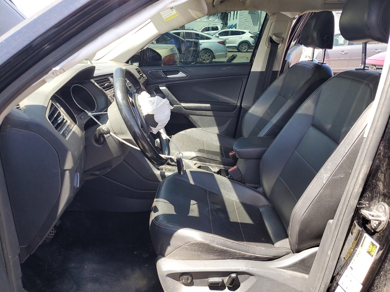 VOLKSWAGEN TIGUAN 2018 VIN 3VV3B7AX3JM005057 photo 7
