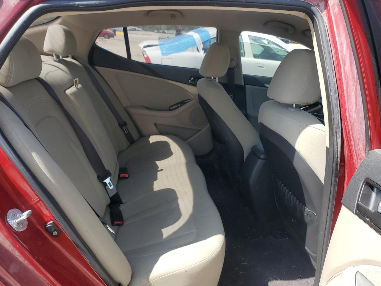 2011 Kia Optima Lx VIN: KNAGM4A72B5137370 Lot: 61673555