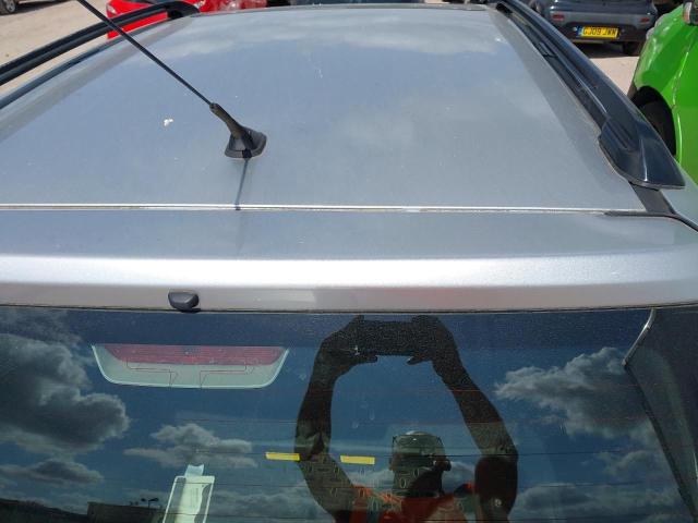 2005 TOYOTA RAV4 XT5 V