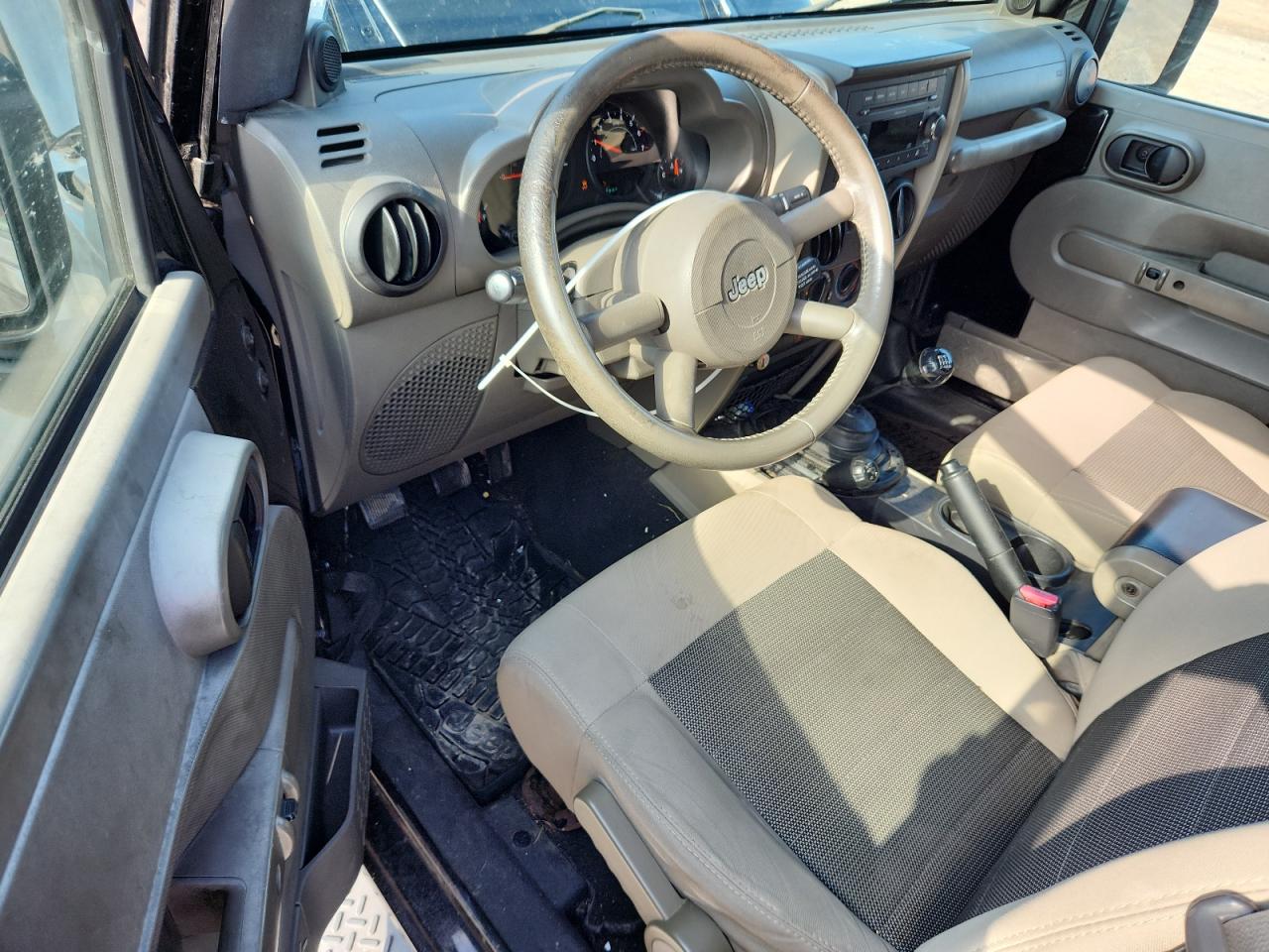 2009 Jeep Wrangler X VIN: 1J4FA241X9L750596 Lot: 61362375