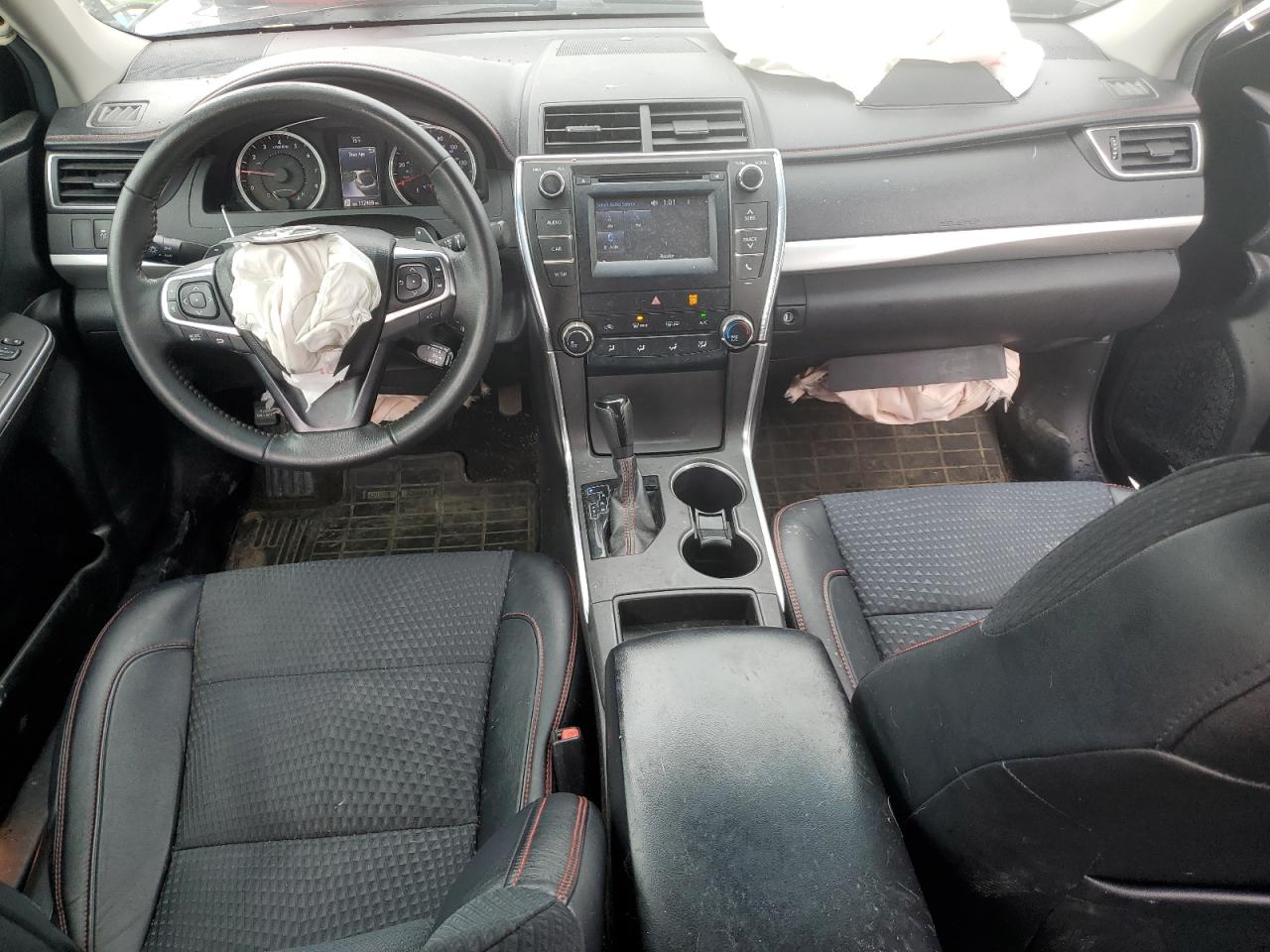 2015 Toyota Camry Le VIN: 4T1BF1FK6FU883590 Lot: 60864035