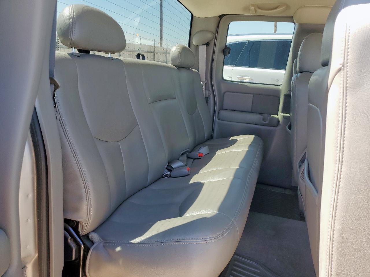 2004 Chevrolet Silverado C1500 VIN: 2GCEC19T941362208 Lot: 60895865