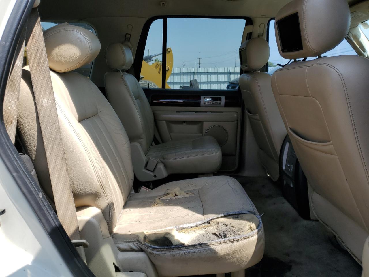 2006 Lincoln Navigator VIN: 5LMFU27576LJ28988 Lot: 62513065