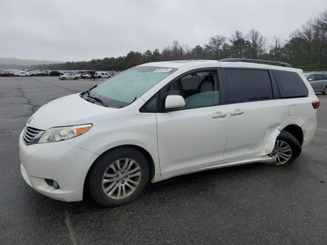 2016 Toyota Sienna Xle