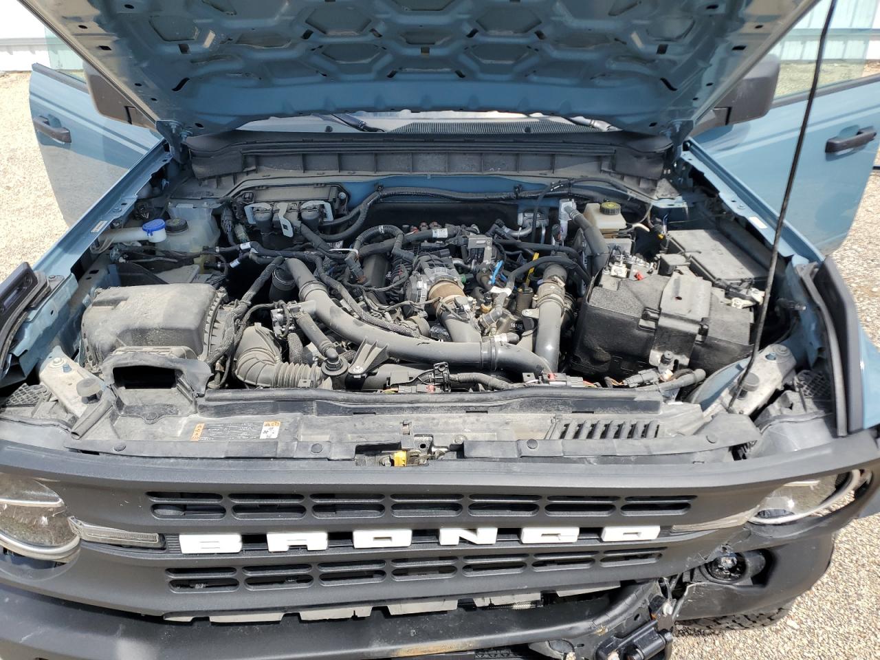 2022 Ford Bronco Base VIN: 1FMEE5BP8NLB45870 Lot: 61638505
