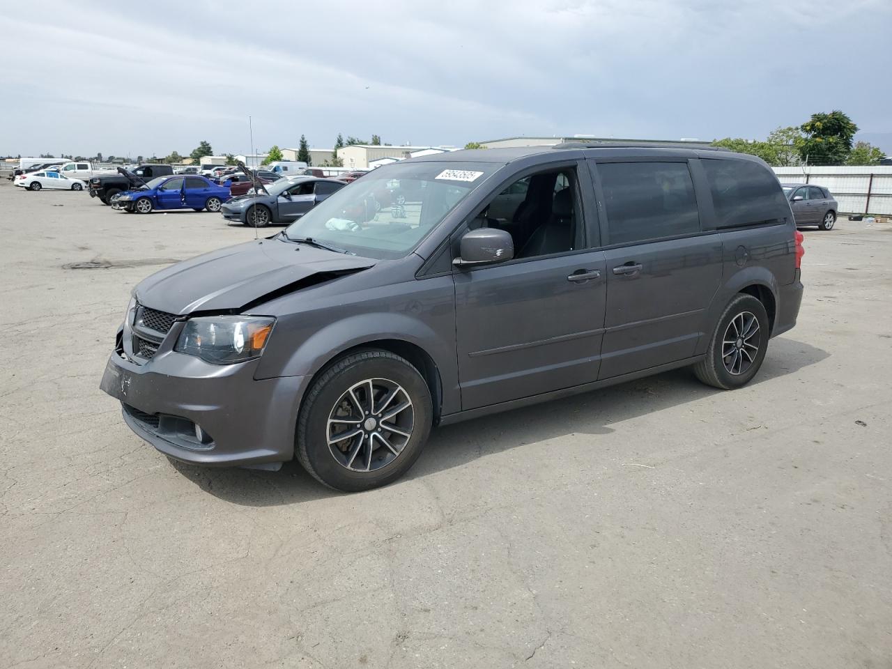 2017 Dodge Grand Caravan Gt for Sale in Bakersfield, CA - Front End