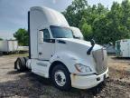2015 Kenworth T680 Semi Truck იყიდება Fort Wayne-ში, IN - Side