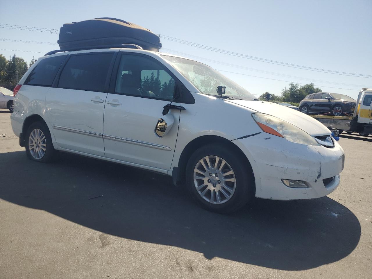 TOYOTA All Models 2009 VIN 5TDBK22C09S026209 photo 4