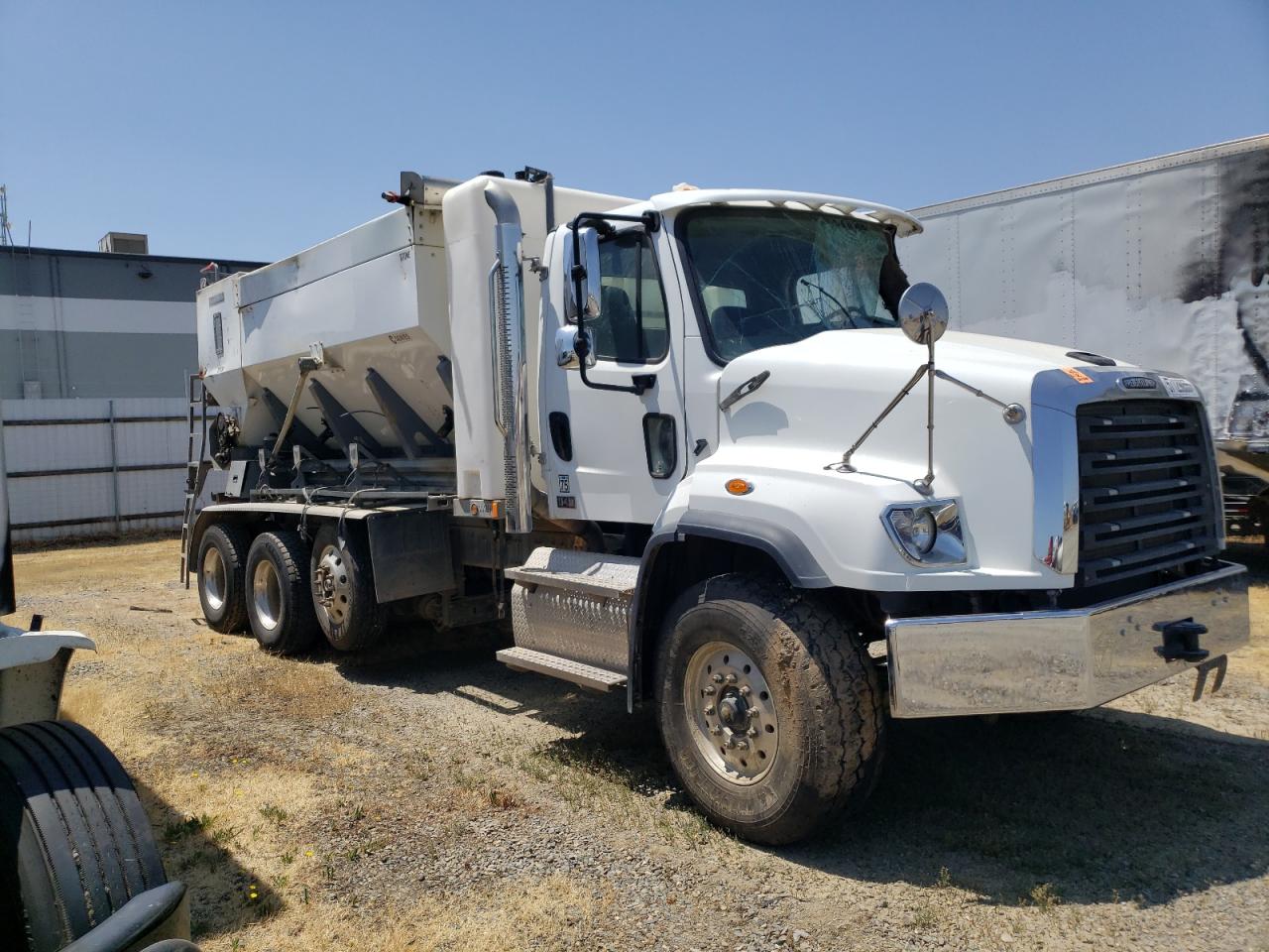 Sacramento, CA에서 판매 중인 2024 Freightliner 114Sd Volumetric Ready Mix Truck - Rollover