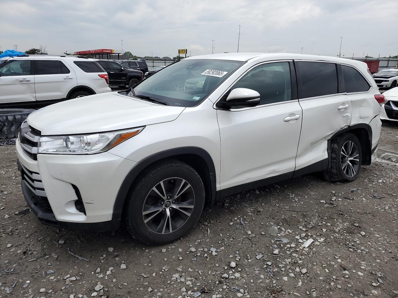 2019 Toyota Highlander Le на продаже в Cahokia Heights, IL - Side