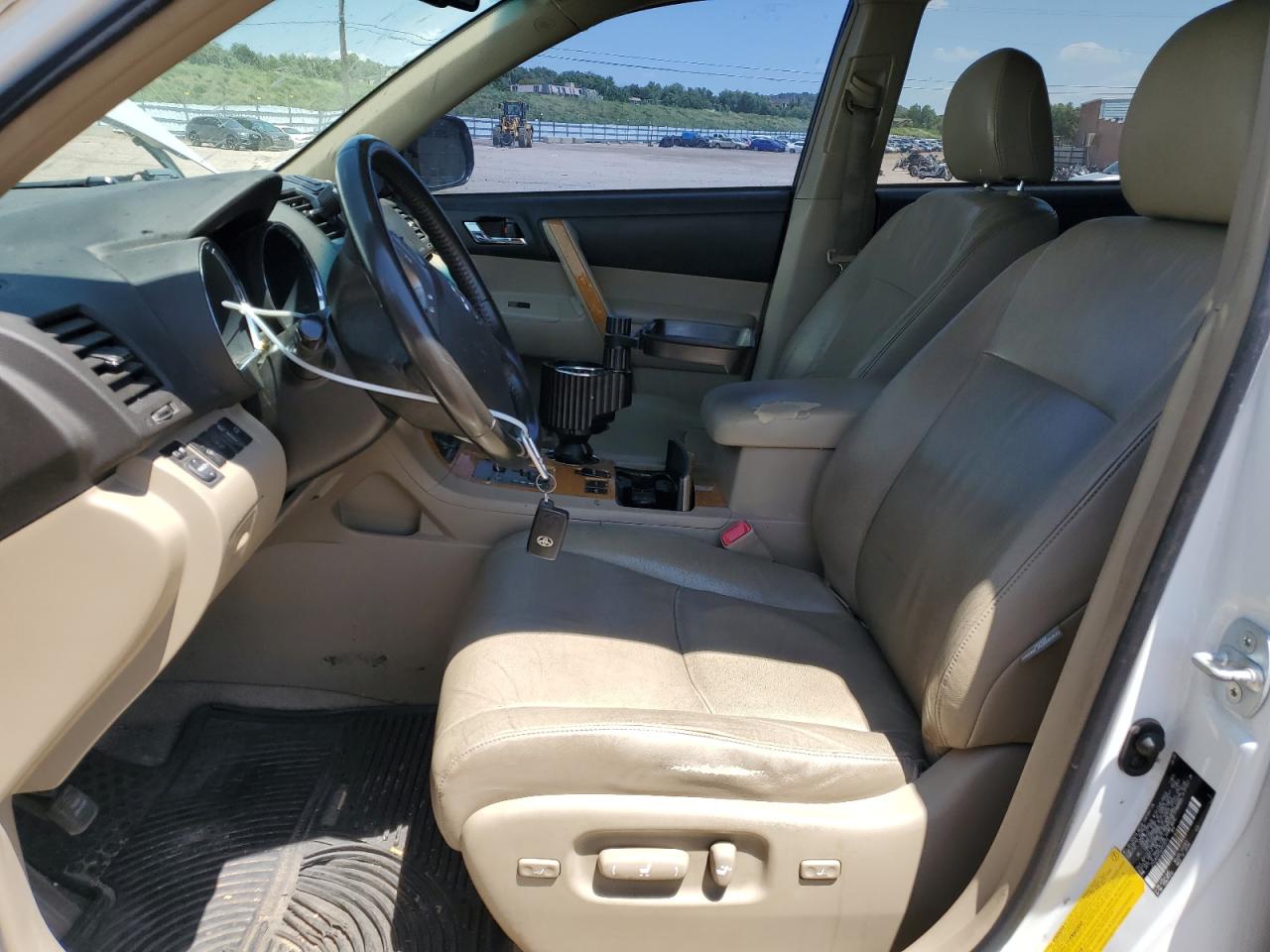 2008 Toyota Highlander Hybrid Limited VIN: JTEEW44A582023073 Lot: 61953665