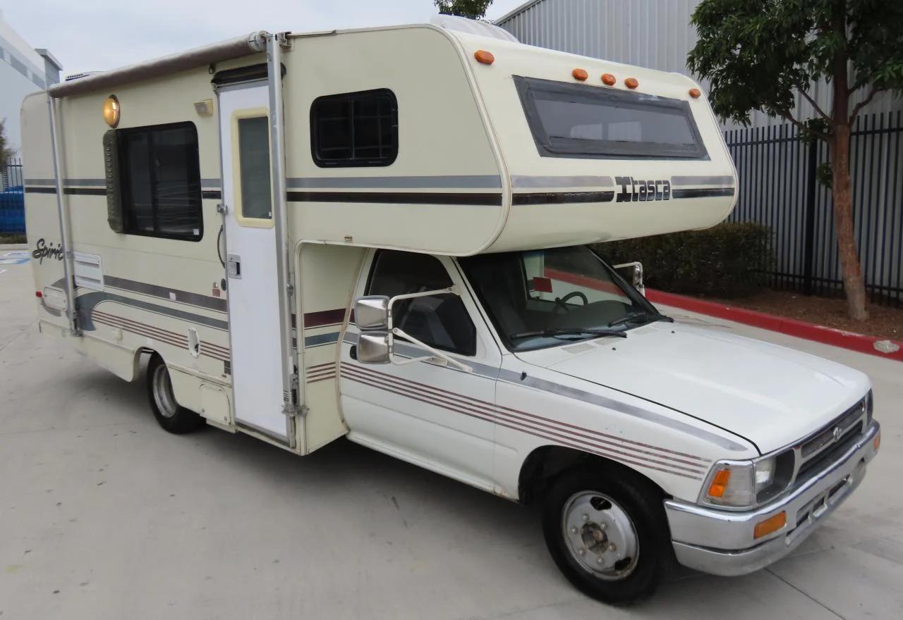 1993 Toyota Pickup Cab Chassis Super Long Wheelbase للبيع في Van Nuys، CA - All Over