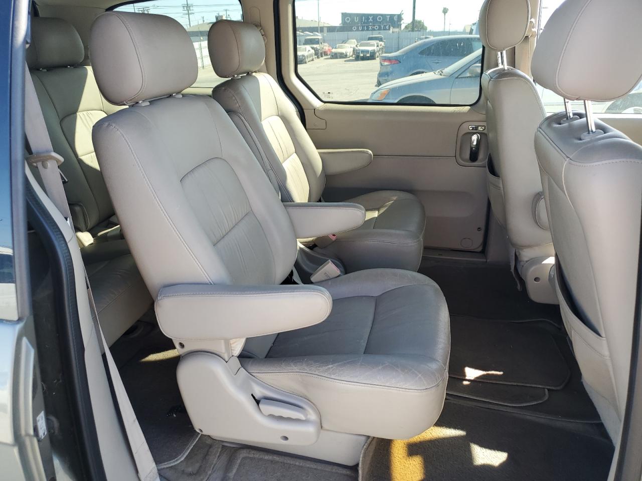 2004 Kia Sedona Ex VIN: KNDUP131546610969 Lot: 61212405