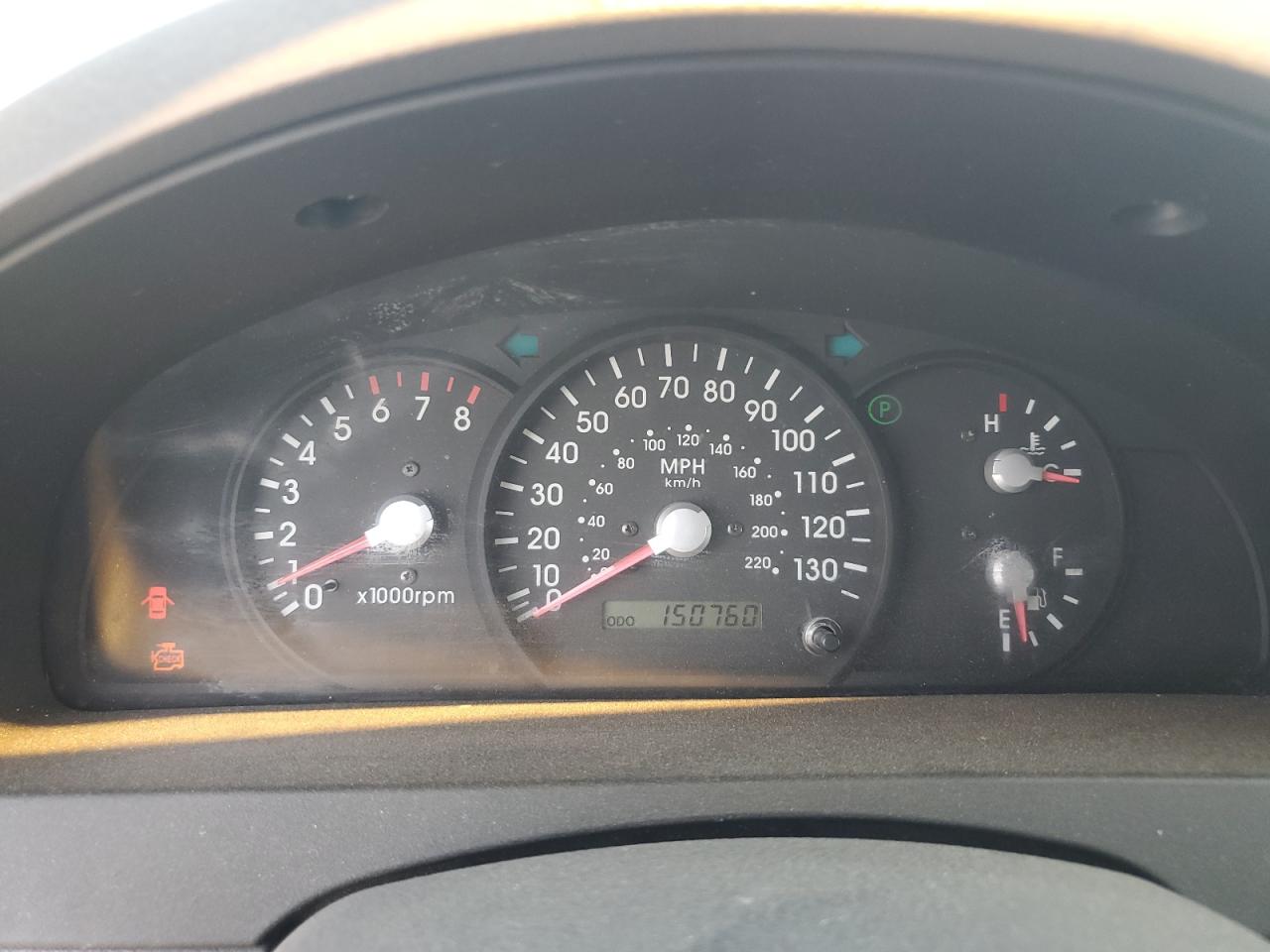 2003 Kia Sorento Ex VIN: KNDJD733235173825 Lot: 62675685