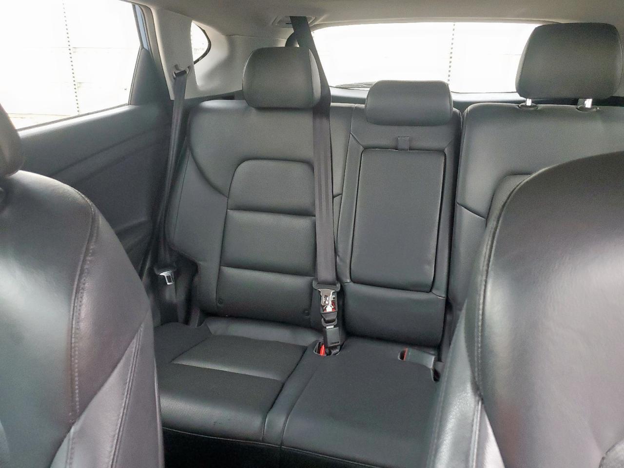 HYUNDAI TUCSON 2016 VIN KM8J33A22GU182618 фото 10