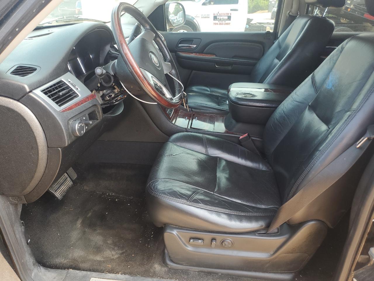 2007 Cadillac Escalade Luxury VIN: 1GYFK63817R418026 Lot: 59502125