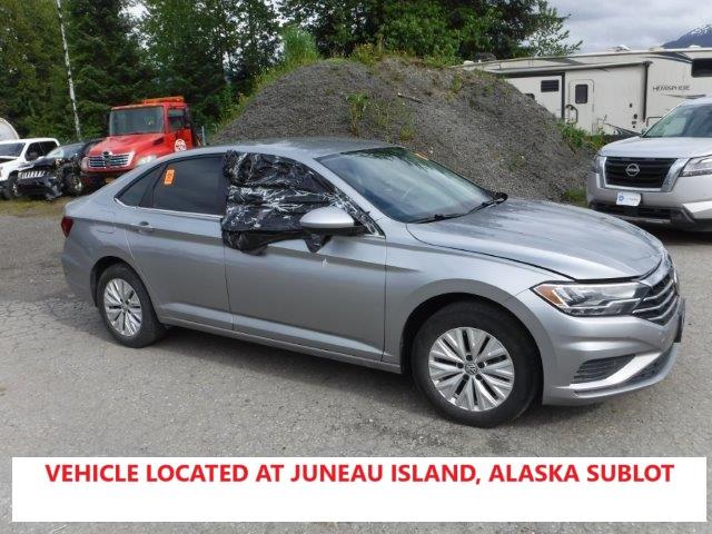  VOLKSWAGEN JETTA 2019 Srebrny