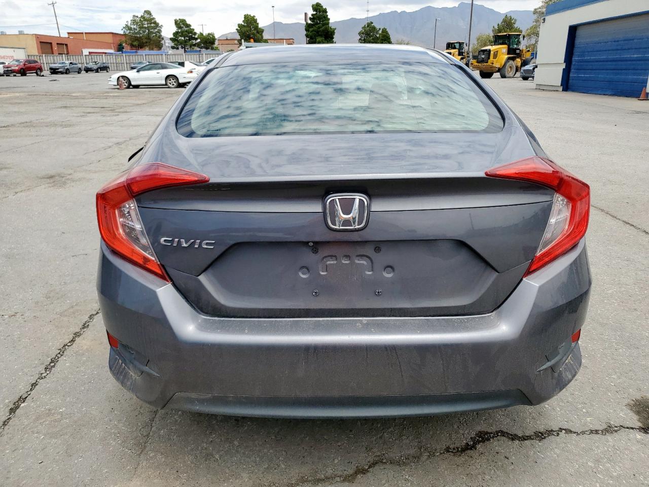 HONDA CIVIC 2017 VIN 19XFC2F52HE069470 фото 6