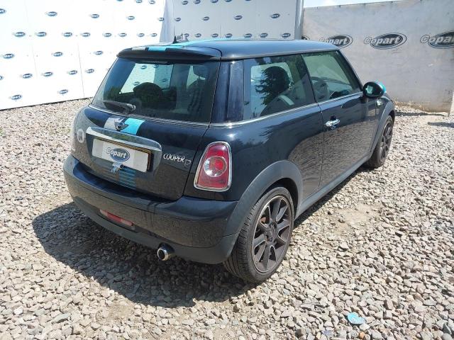 2013 MINI COOPER D B