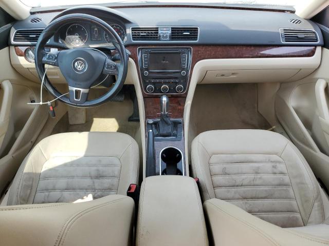 Седани VOLKSWAGEN PASSAT 2013 Білий
