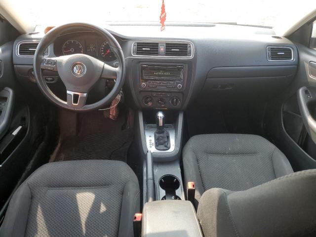 Sedans VOLKSWAGEN JETTA 2014 Biały