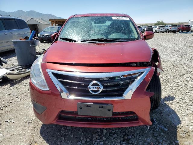  NISSAN VERSA 2017 Червоний