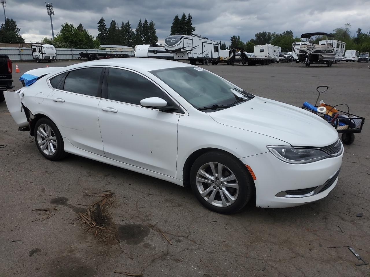 CHRYSLER 200 2015 VIN 1C3CCCAB5FN659746 фото 4