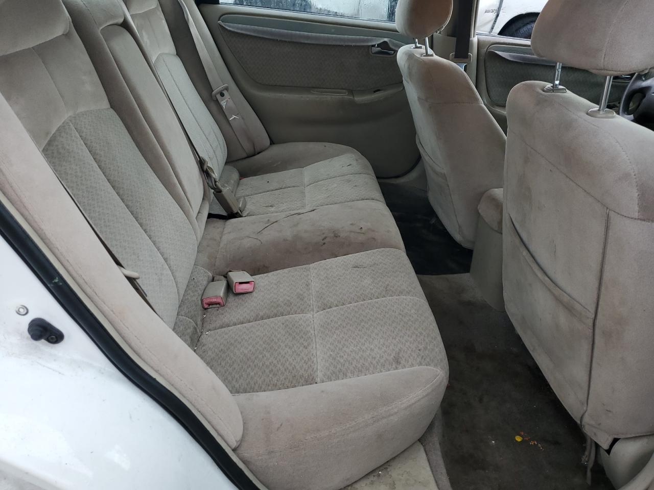 2002 Mazda 626 Lx VIN: 1YVGF22C825300935 Lot: 60918525