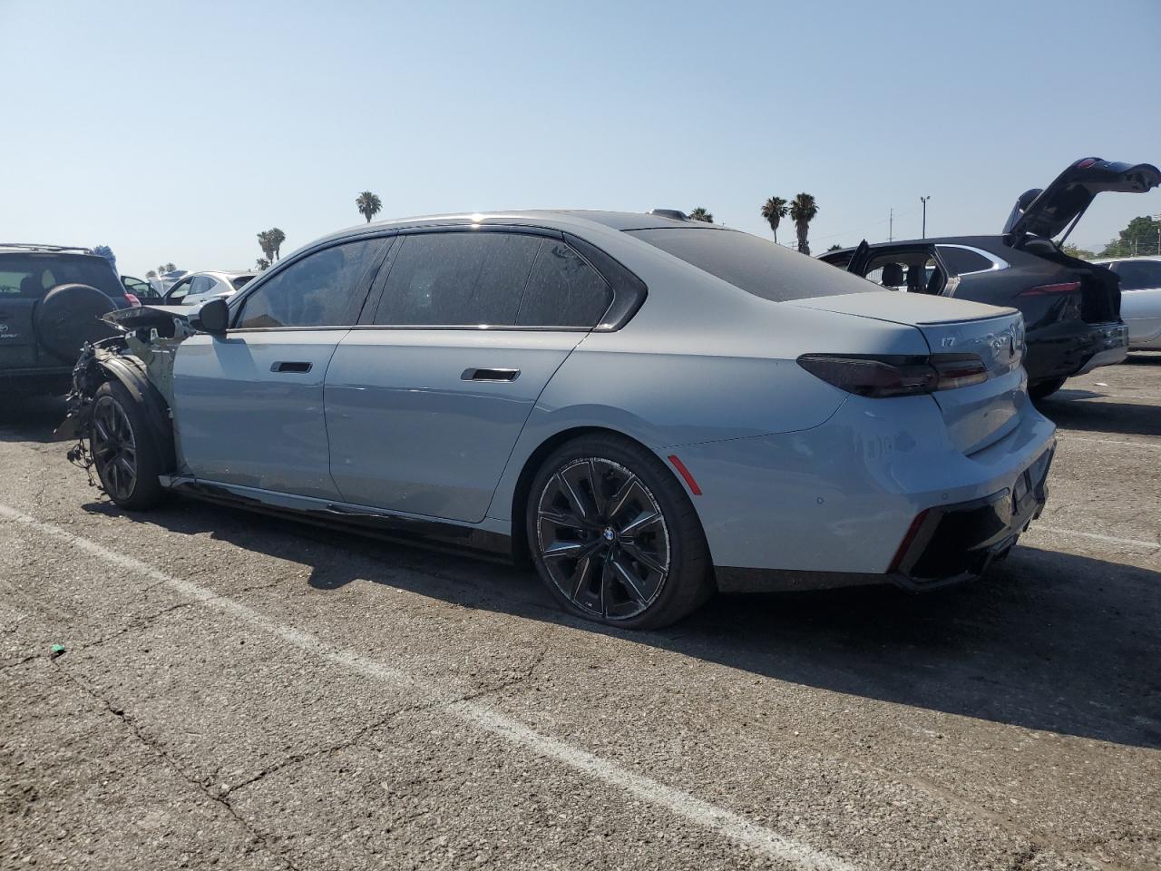 BMW I7 XDRIVE6 2023 VIN WBY53EJ06PCN66454 фото 2