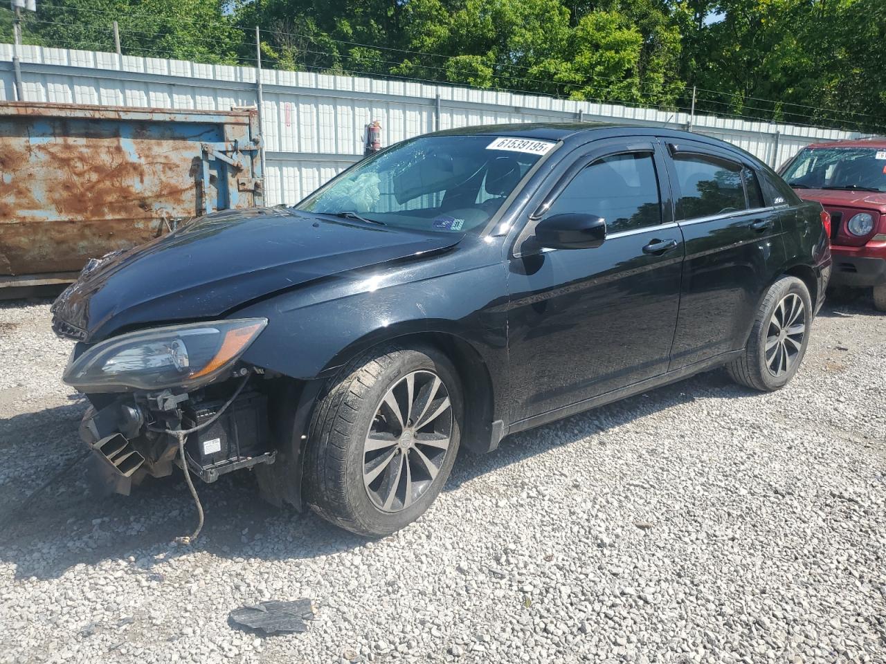 Hurricane, WV에서 판매 중인 2011 Chrysler 200 S - Front End