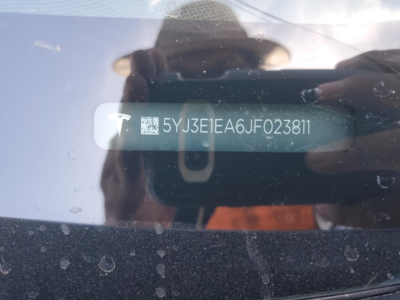 2018 Tesla Model 3 VIN: 5YJ3E1EA6JF023811 Lot: 61857715