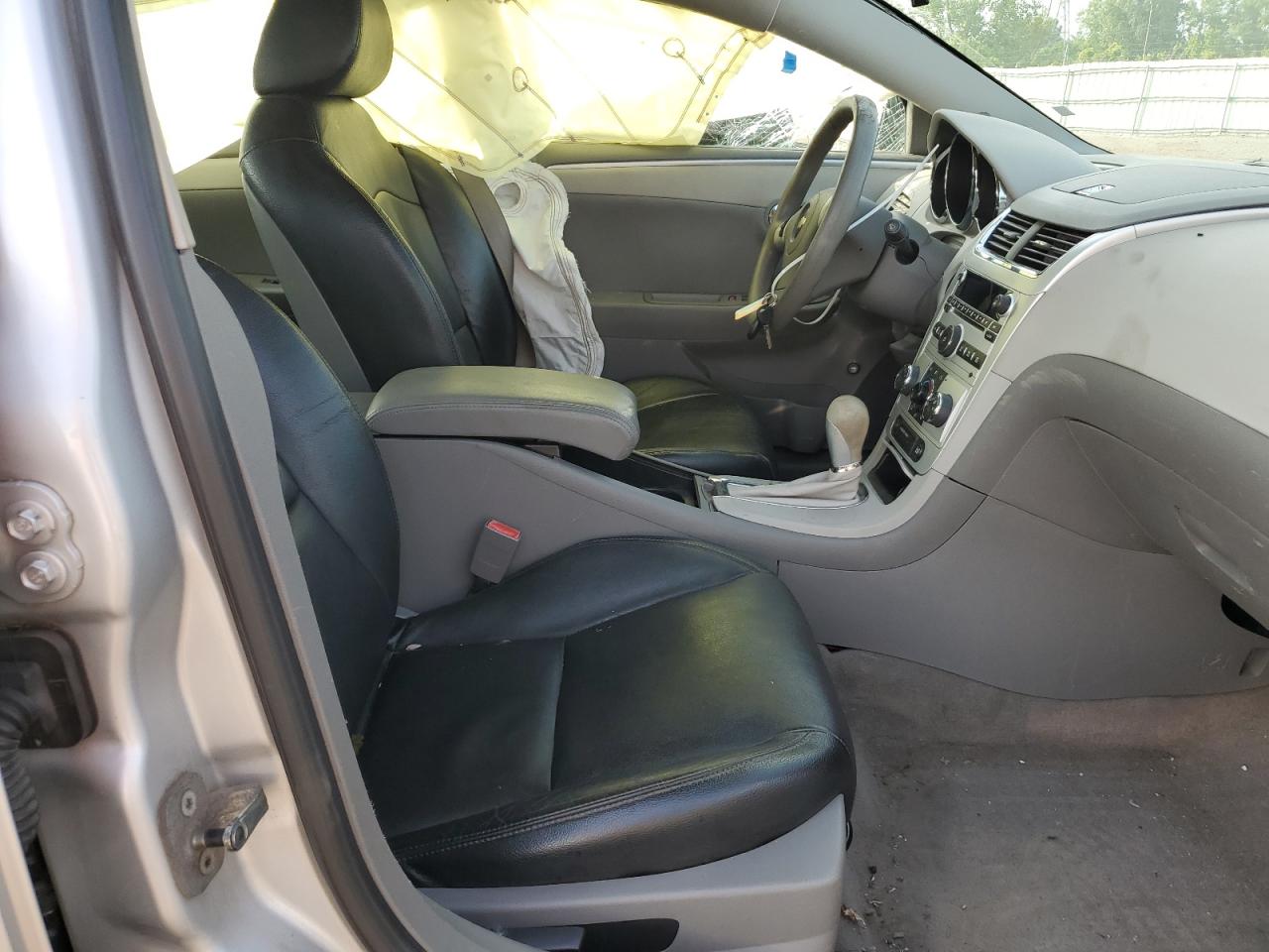 2010 Chevrolet Malibu Ls VIN: 1G1ZB5EB8AF140460 Lot: 61190925