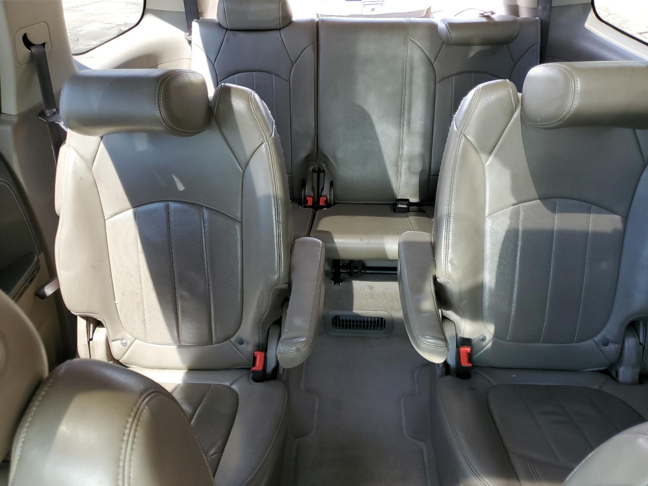 2013 GMC Acadia Denali VIN: 1GKKVTKD5DJ211730 Lot: 61271005