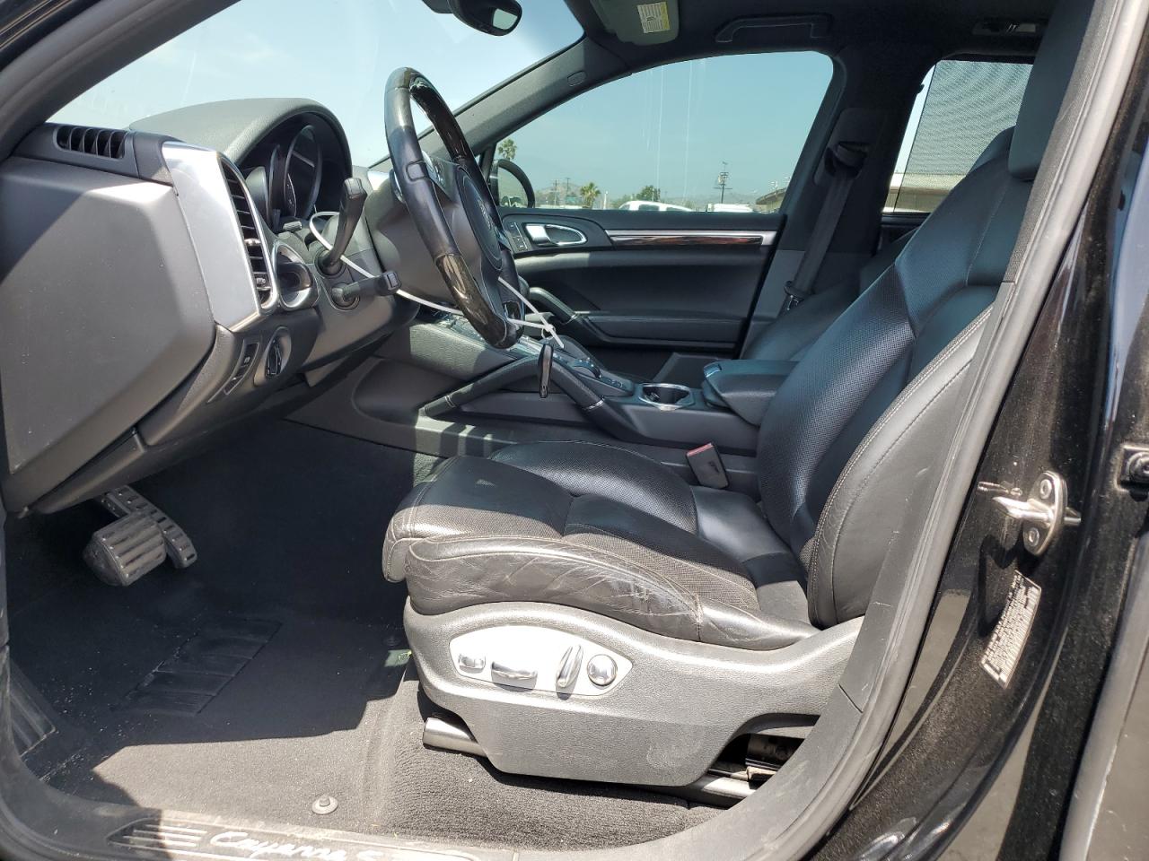2011 Porsche Cayenne S Hybrid VIN: WP1AE2A29BLA91738 Lot: 60538535