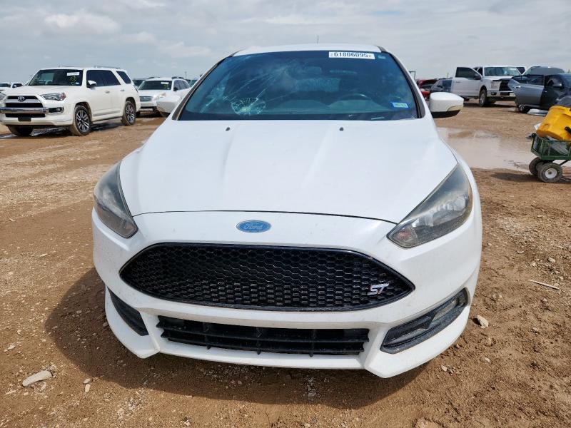  FORD FOCUS 2017 Белы