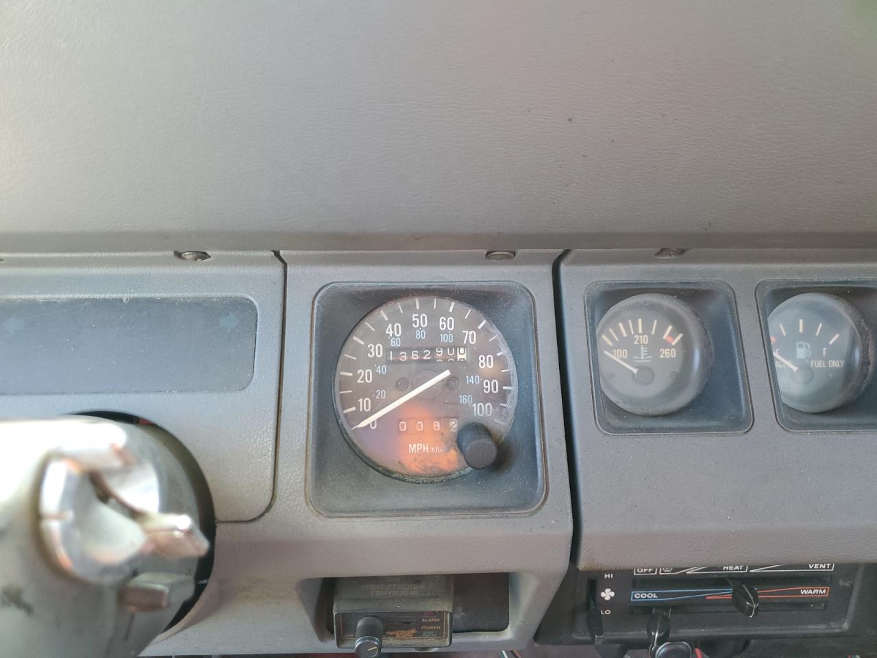 1989 Jeep Wrangler / Yj VIN: 2J4FY29E5KJ135604 Lot: 61552705