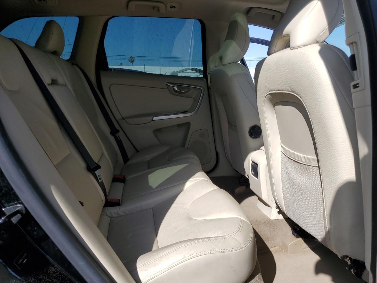 2010 Volvo Xc60 3.2 VIN: YV4960DL3A2107590 Lot: 61039085