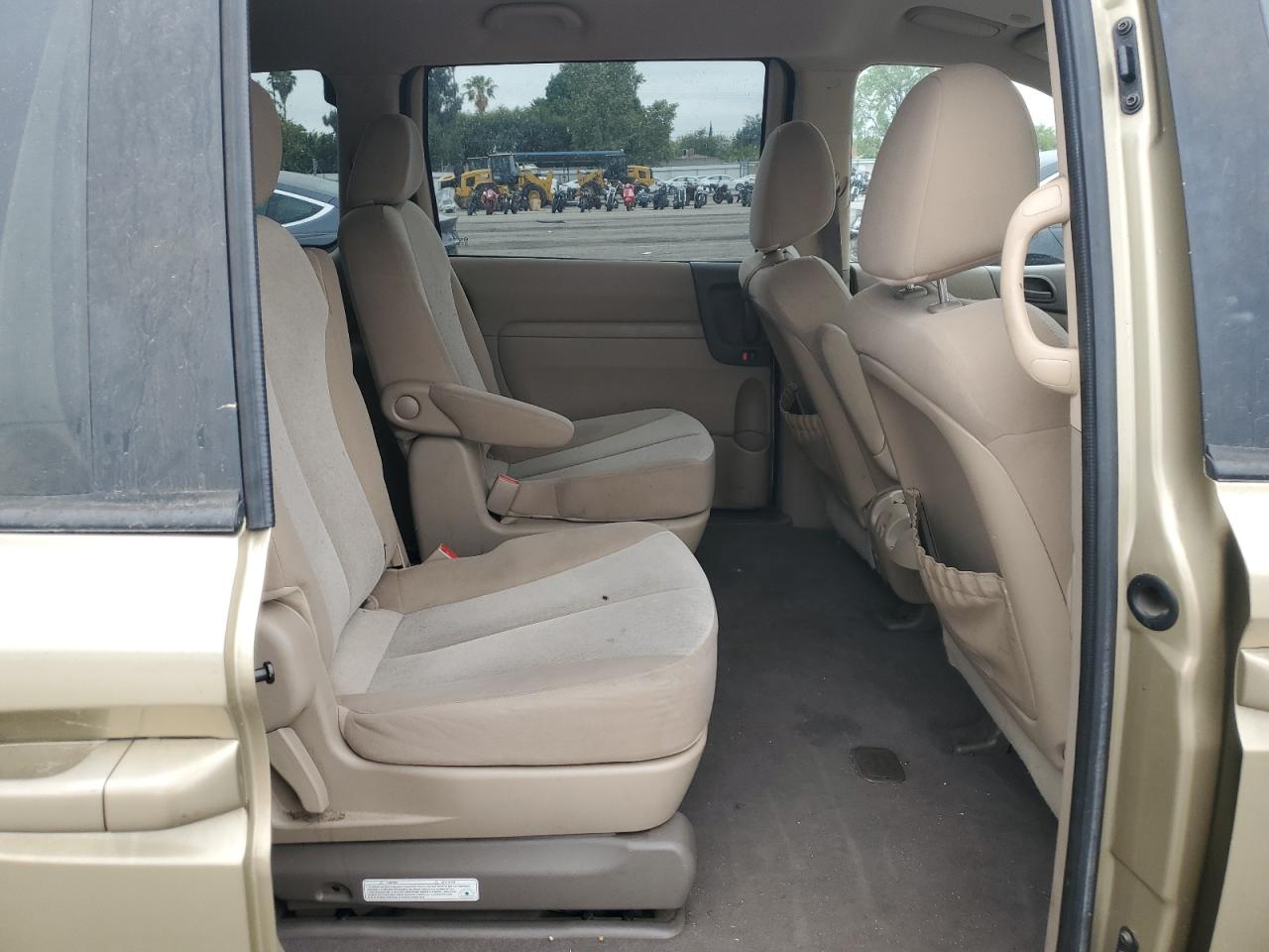 2011 Kia Sedona Lx VIN: KNDMG4C71B6410593 Lot: 59696615