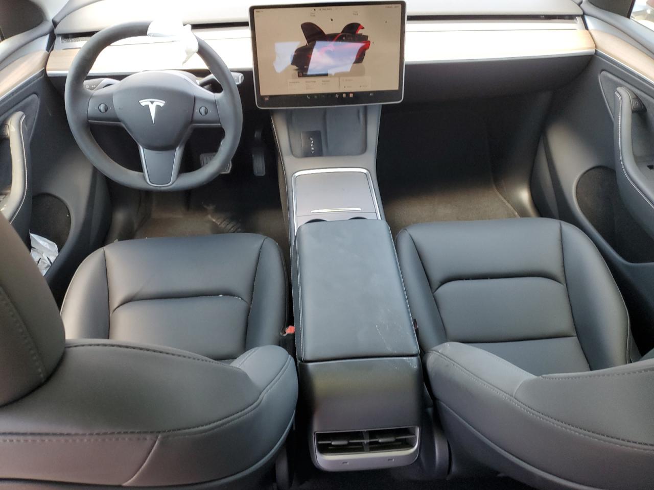 2024 Tesla Model Y VIN: 7SAYGDEE2RA286538 Lot: 61637635