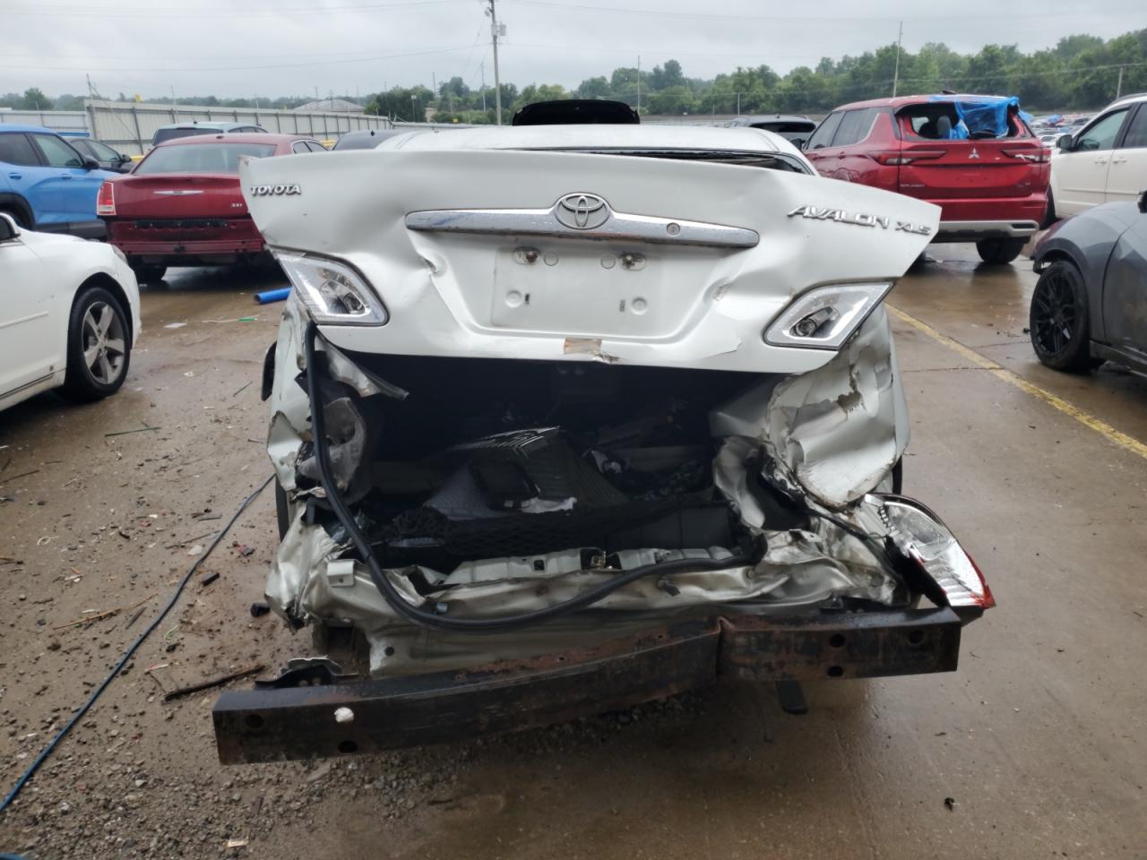 2001 Toyota Avalon Xl VIN: 4T1BF28BX1U118846 Lot: 61127325