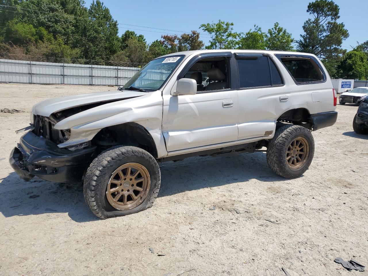 1999 Toyota 4Runner Sr5 for Sale in Hampton, VA - Front End