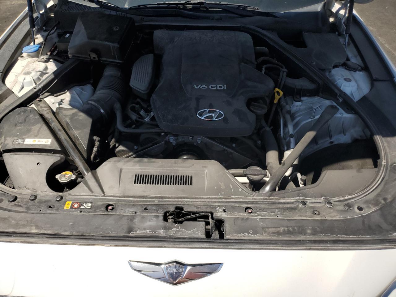 2015 Hyundai Genesis 3.8L VIN: KMHGN4JE8FU036565 Lot: 60327635