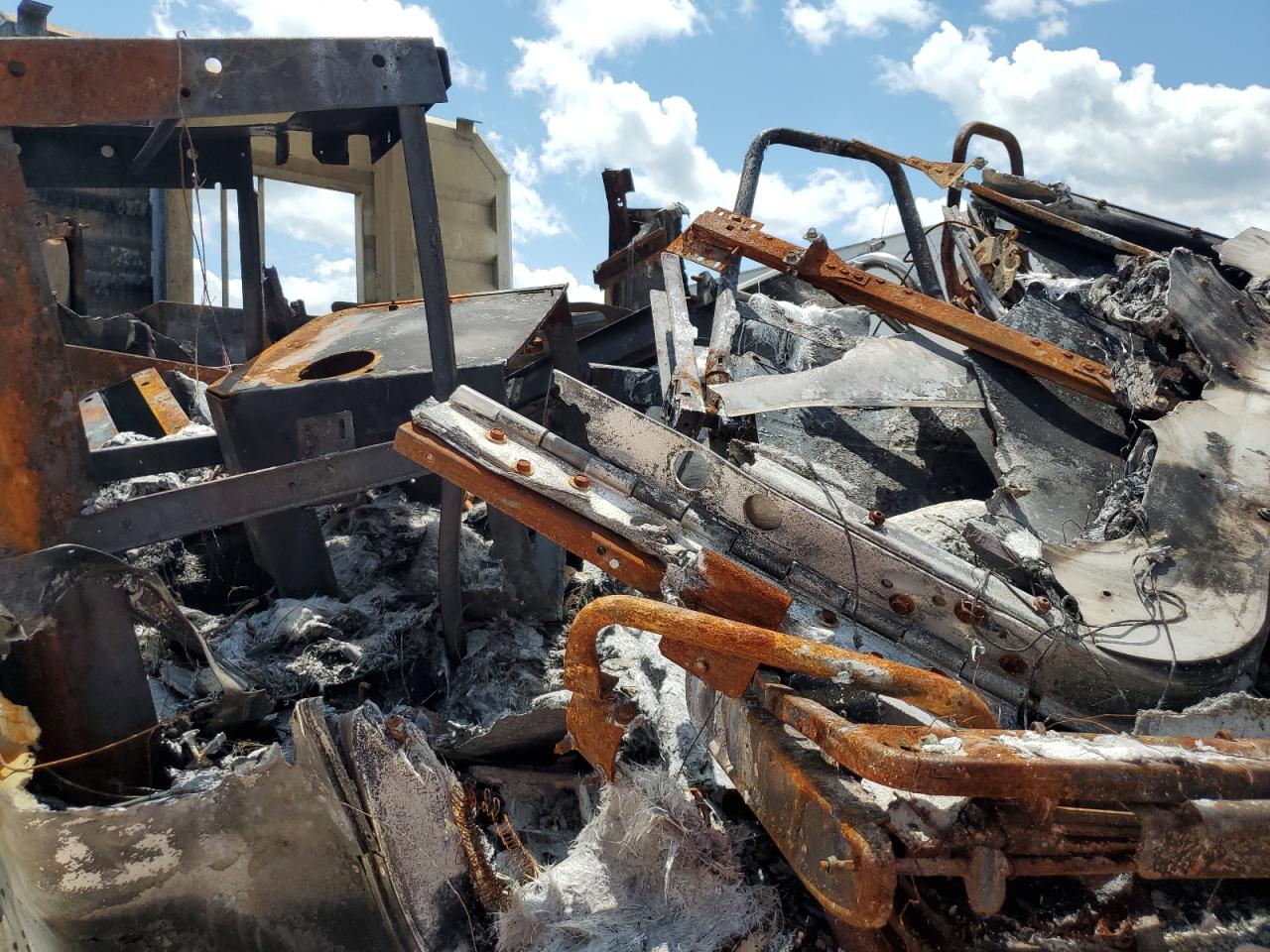 2007 International 9400I Semi Truck VIN: 2HSCNAPR97C551854 Lot: 58816965