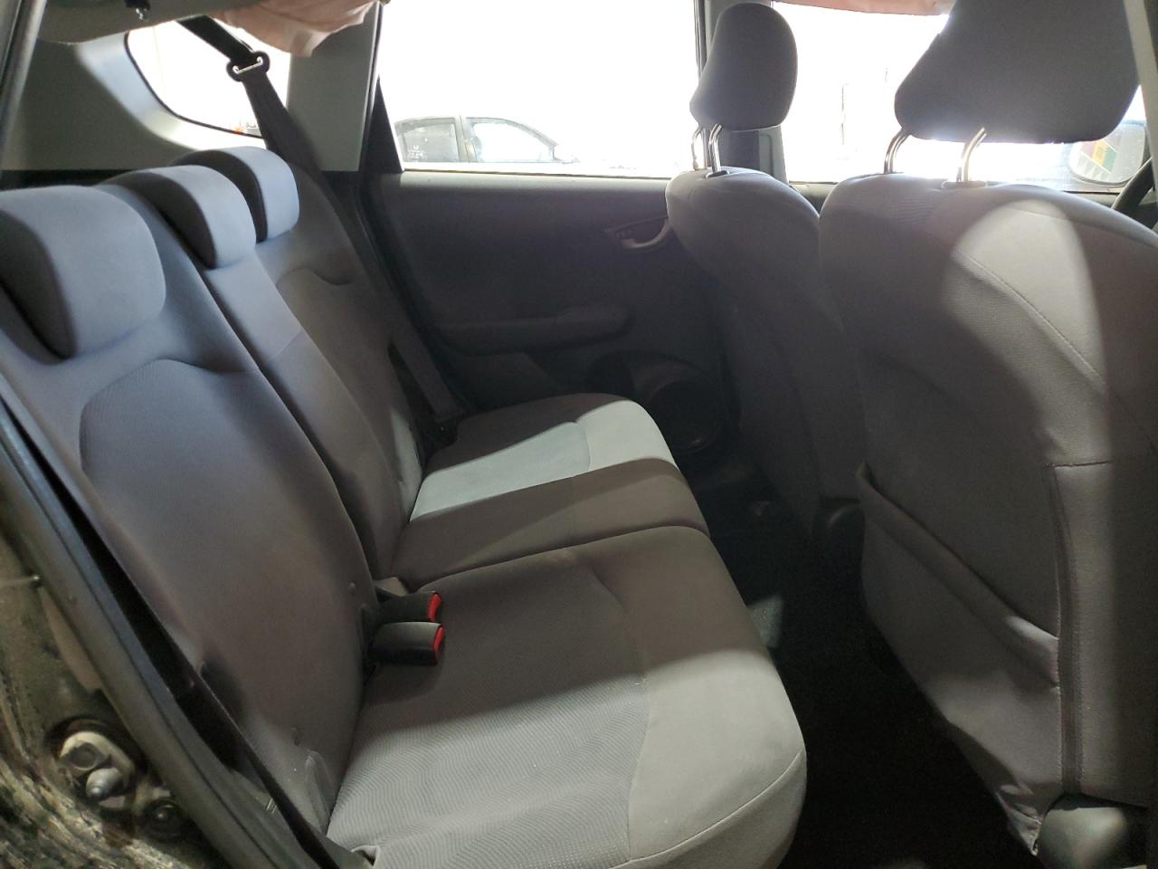 2010 Honda Fit VIN: JHMGE8H21AS000548 Lot: 62257225