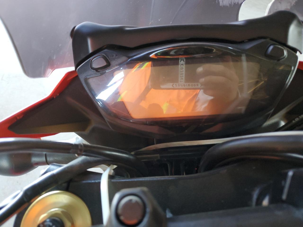 2018 Suzuki Gsx-S750 M VIN: JS1C533B1J2100153 Lot: 62693185