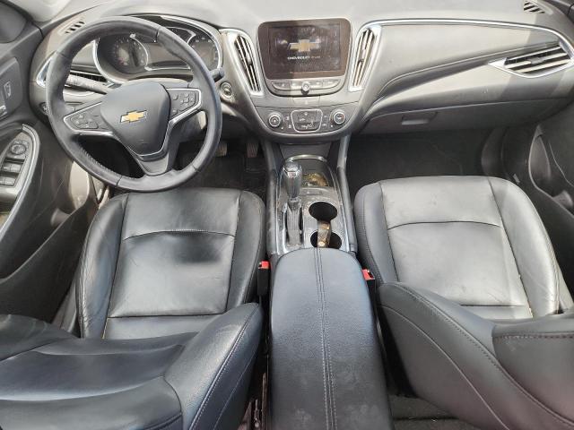 Sedans CHEVROLET MALIBU 2017 Szary
